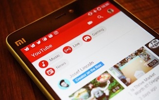 گوگڵ، (یوتوب ڕێد) و (پلەی میوزیک) دەمج”تێکەڵ” دەکات